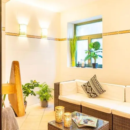 Waldschloss App 13 * 塞巴特黑灵斯多夫